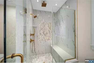 25 Knox Avenue, Cliffside Park, NJ 07010 - Photo 20