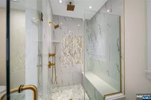 25 Knox Ave, Cliffside Park, NJ 07010 - Photo 20