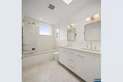 157 10th Street, Hoboken, NJ 07030 - Photo 26