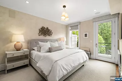 157 10th Street, Hoboken, NJ 07030 - Photo 16