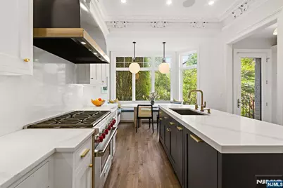 157 10th Street, Hoboken, NJ 07030 - Photo 12