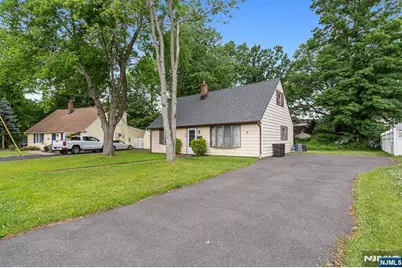44 Bergen Drive, Little Falls Township, NJ 07424 - Photo 2