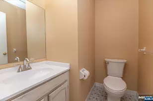 23 Foxboro Ln E, West Milford, NJ 07480 - Photo 8