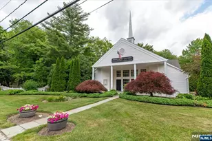 23 Foxboro Ln E, West Milford, NJ 07480 - Photo 22