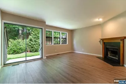 23 Foxboro Lane E #E, West Milford, NJ 07480 - Photo 6