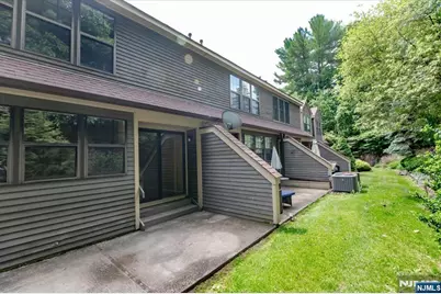 23 Foxboro Lane E #E, West Milford, NJ 07480 - Photo 18