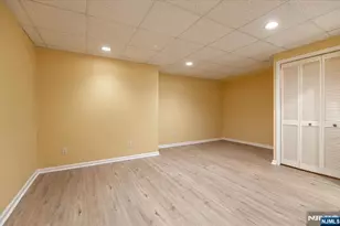 23 Foxboro Ln E, West Milford, NJ 07480 - Photo 14