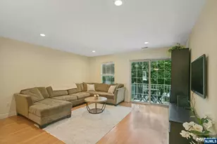 2262 Nash Ct, Mahwah, NJ 07430 - Photo 10