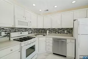 2262 Nash Ct, Mahwah, NJ 07430 - Photo 6