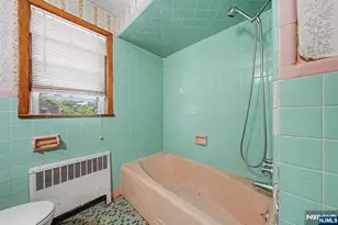 21 Lexington Ave, Wallington, NJ 07057 - Photo 20