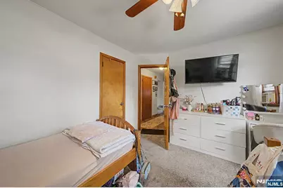 21 Lexington Avenue, Wallington, NJ 07057 - Photo 10