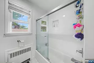 21 Lexington Ave, Wallington, NJ 07057 - Photo 14