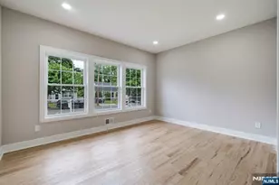 55 Long Hill Dr, Clifton, NJ 07013 - Photo 18