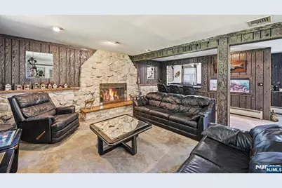 383 Talbot Drive, Fairfield, NJ 07004 - Photo 32