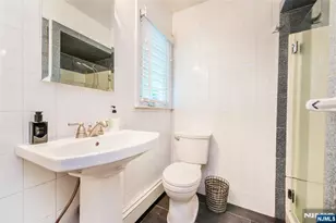 19 Falcon Pl, Wayne, NJ 07470 - Photo 14