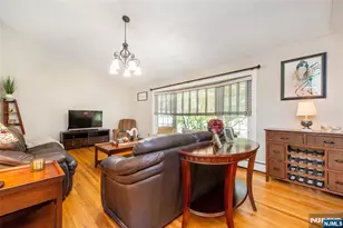 19 Falcon Pl, Wayne, NJ 07470 - Photo 4