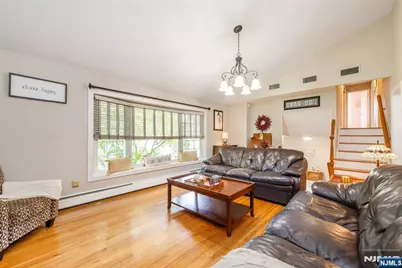 19 Falcon Place, Wayne, NJ 07470 - Photo 6