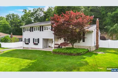 19 Falcon Place, Wayne, NJ 07470 - Photo 2