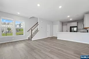 2 Arnold Dr 5301, Wood Ridge, NJ 07075 - Photo 6