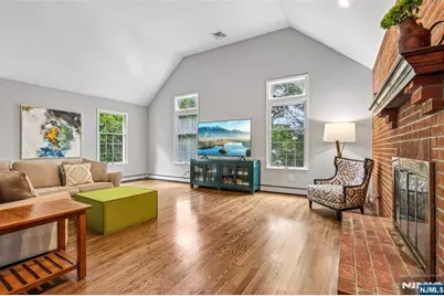10 Wood Hollow Trail, Upper Saddle River, NJ 07458 - Photo 8