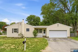 427 Warwick Turnpike, West Milford, NJ 07421 - Photo 2