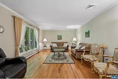 27 Chestnut Avenue, Old Tappan, NJ 07675 - Photo 8