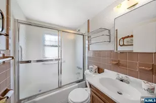 178 Cambridge Ave, Saddle Brook Township, NJ 07663 - Photo 22