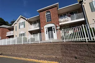 105 Roseland Ave 1601, Caldwell, NJ 07006 - Photo 2