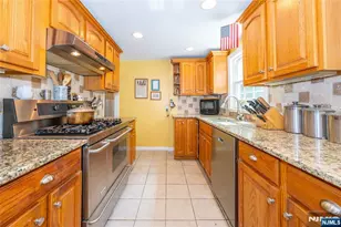 33 Glenview Dr, West Orange Township, NJ 07052 - Photo 8