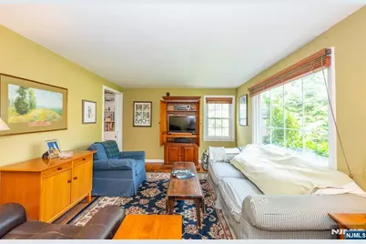 33 Glenview Drive, West Orange Township, NJ 07052 - Photo 18