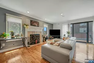 9 Yorkview Dr A3, Edgewater, NJ 07020 - Photo 4