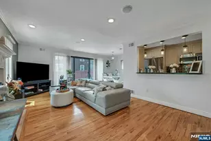 9 Yorkview Dr A3, Edgewater, NJ 07020 - Photo 6