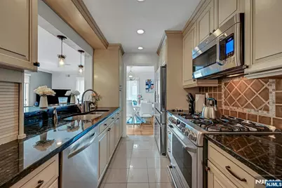 9 Yorkview Drive A3 #A3, Edgewater, NJ 07020 - Photo 14