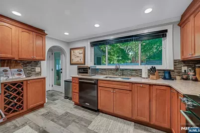 730 River Road, Teaneck Township, NJ 07666 - Photo 14