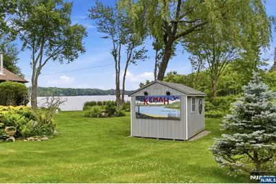 312 Lakeview Drive, Newton, NJ 07860 - Photo 1