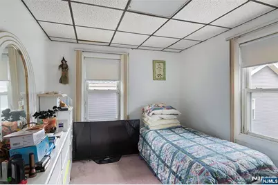 405 Kingsland Avenue, Lyndhurst Township, NJ 07071 - Photo 10