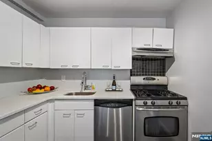 1375 River Road 1A, Edgewater, NJ 07020 - Photo 12