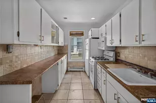 88 Franklin Terrace, Irvington, NJ 07111 - Photo 4