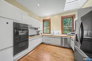 76 Hillside Ave, Tenafly, NJ 07670 - Photo 16