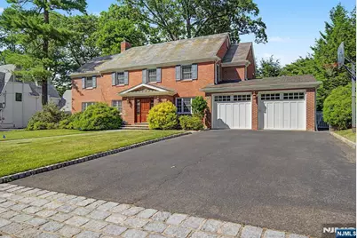 9 Woodland Park Drive, Tenafly, NJ 07670 - Photo 2