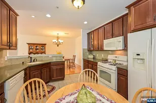1305 Gatherings Dr, Haledon, NJ 07508 - Photo 14