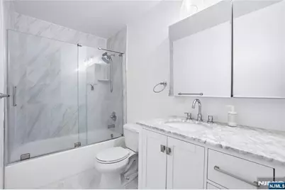 1315 15th Street, Fort Lee, NJ 07024 - Photo 16