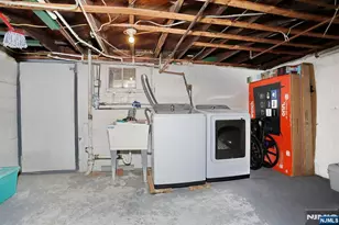21 Haring St, Bergenfield, NJ 07621 - Photo 26