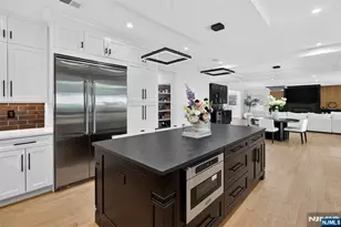 457 Lincoln Dr, Paramus, NJ 07652 - Photo 18