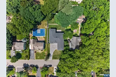 457 Lincoln Drive, Paramus, NJ 07652 - Photo 4