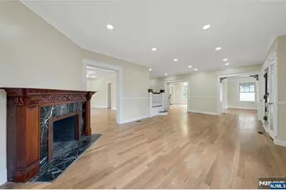 241 Summit Avenue, Hackensack, NJ 07601 - Photo 4