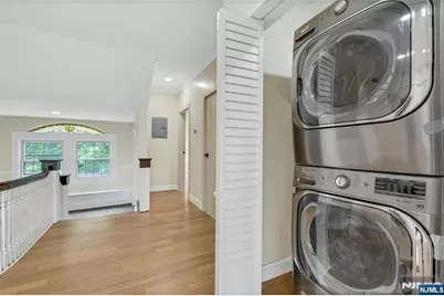 241 Summit Avenue, Hackensack, NJ 07601 - Photo 22