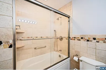 128 Beverly Road, Fairfield, NJ 07004 - Photo 38