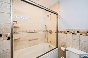 128 Beverly Rd, Fairfield, NJ 07004 - Photo 38