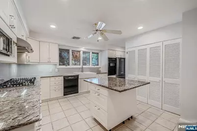 128 Beverly Road, Fairfield, NJ 07004 - Photo 26